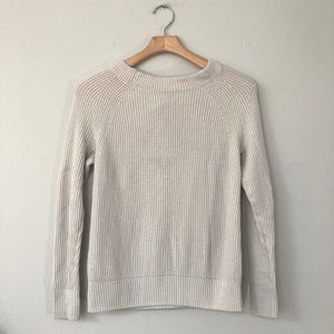 Like new! Banna republic back now tie sweater